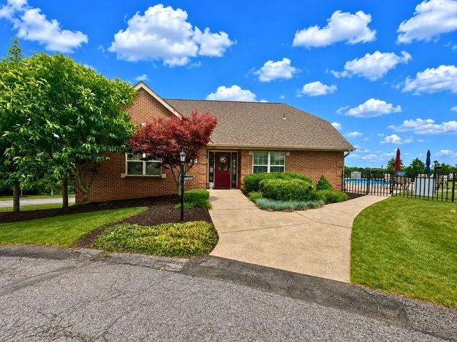 6380 Jefferson Pointe Cir, Jefferson Hills, PA 15025