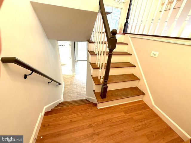 4959 LINSEY CT, Woodbridge, VA 22193