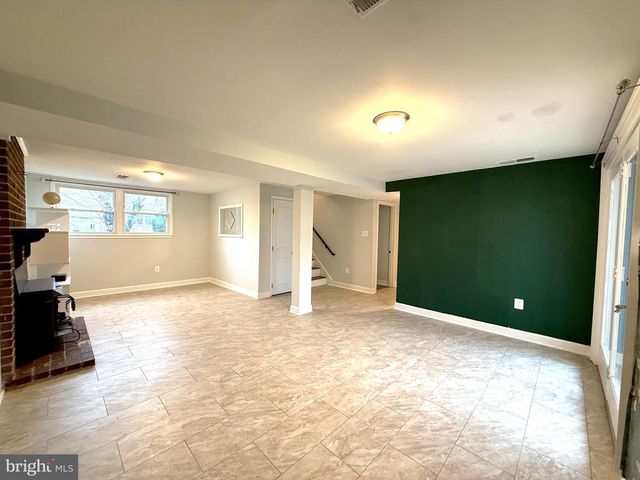 4959 LINSEY CT, Woodbridge, VA 22193