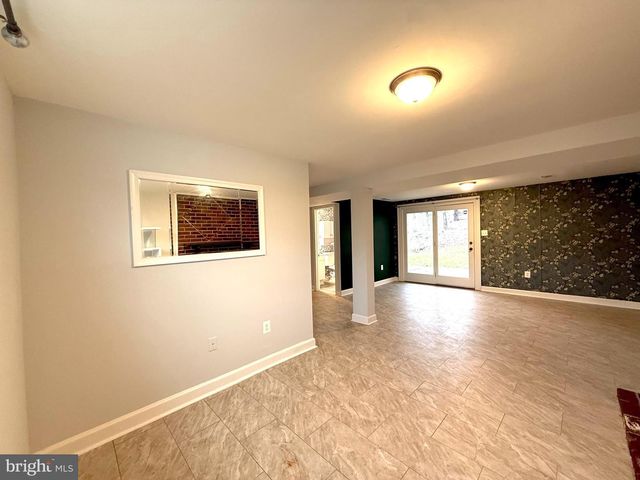 4959 LINSEY CT, Woodbridge, VA 22193