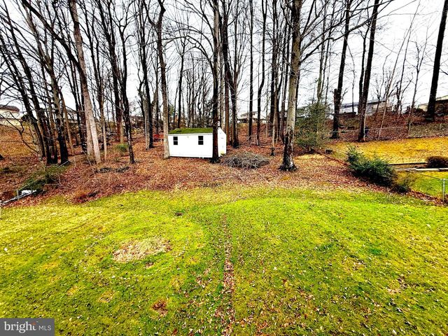 4959 LINSEY CT, Woodbridge, VA 22193