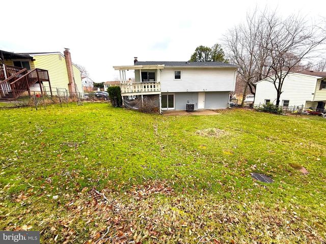 4959 LINSEY CT, Woodbridge, VA 22193