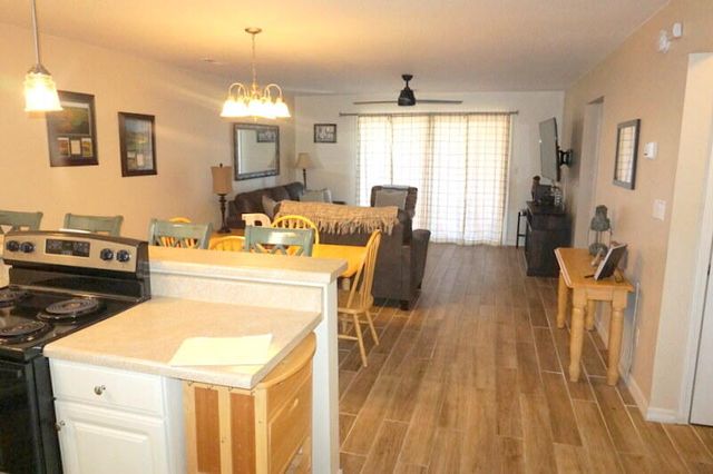 189 Avondale Drive 5, Branson, MO 65616