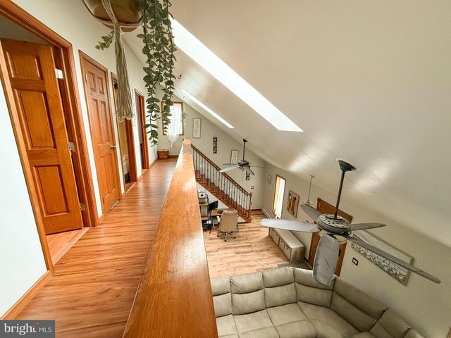 72 KRISTI LN, Lewistown, PA 17044