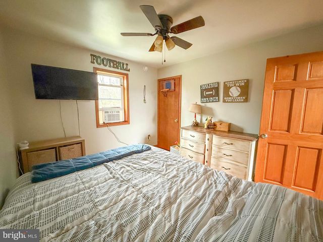 72 KRISTI LN, Lewistown, PA 17044