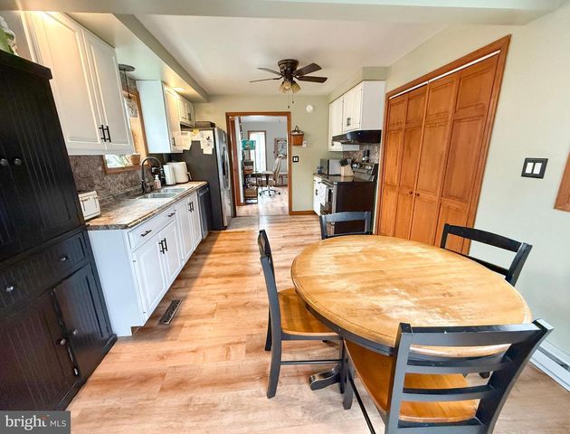 72 KRISTI LN, Lewistown, PA 17044