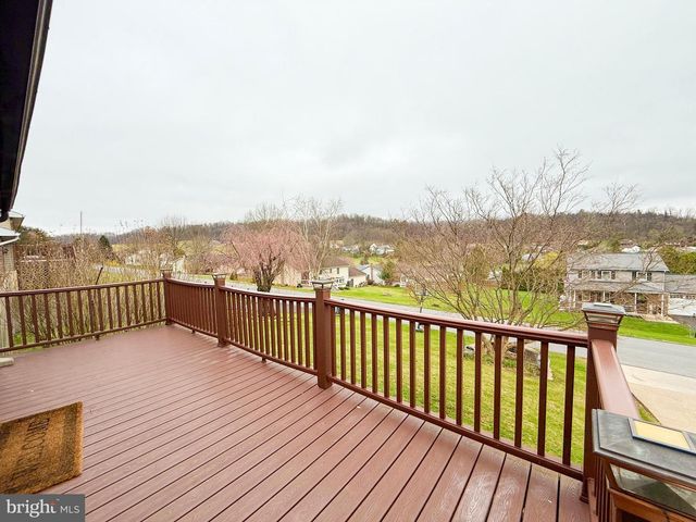 72 KRISTI LN, Lewistown, PA 17044