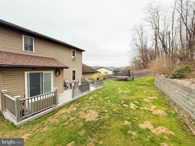 72 KRISTI LN, Lewistown, PA 17044