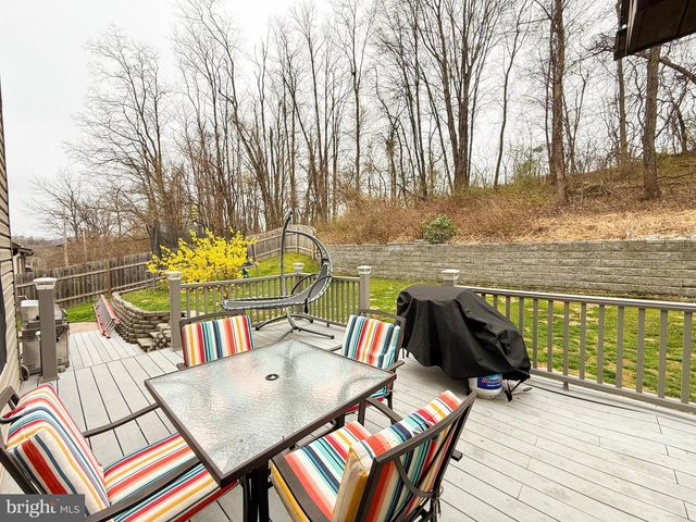 72 KRISTI LN, Lewistown, PA 17044