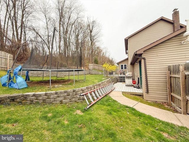 72 KRISTI LN, Lewistown, PA 17044