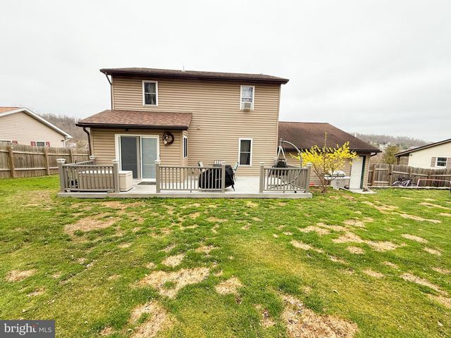 72 KRISTI LN, Lewistown, PA 17044