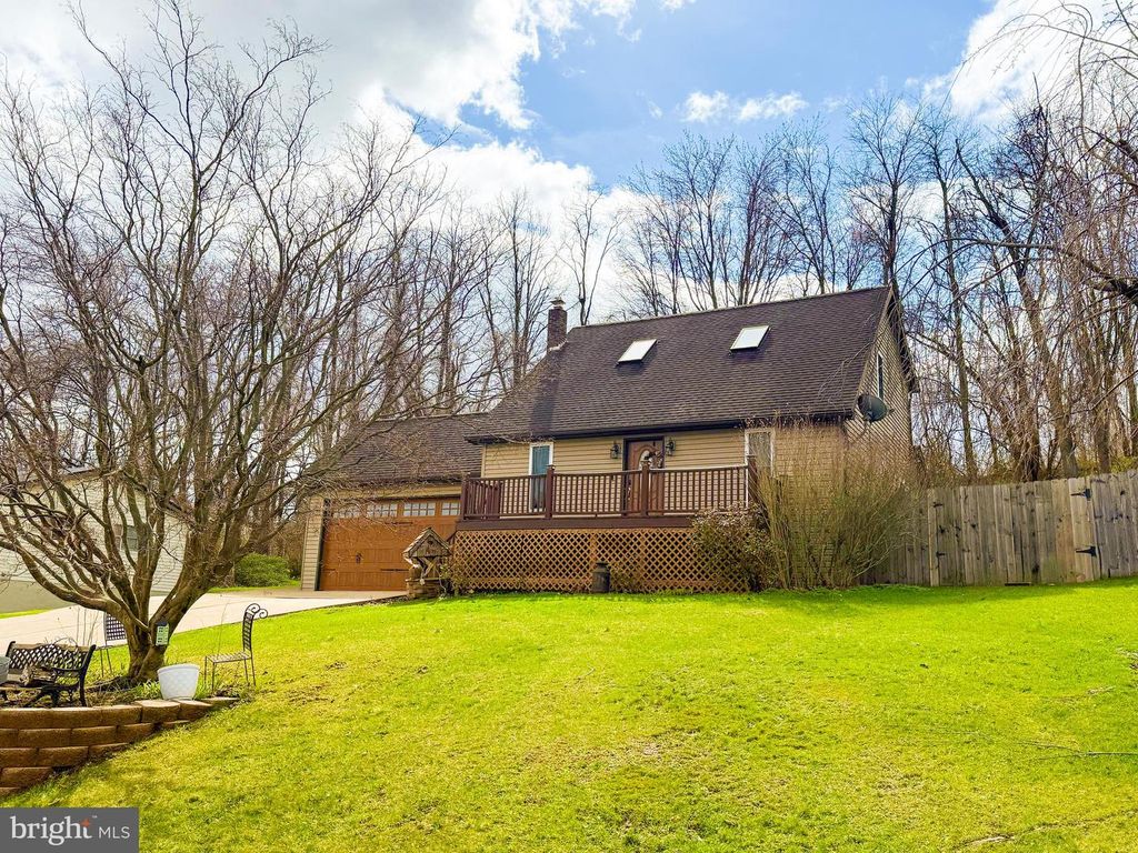 72 KRISTI LN, Lewistown, PA 17044