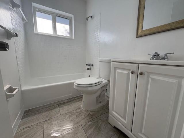 75 SW 10th St 205, Fort Lauderdale, FL 33315