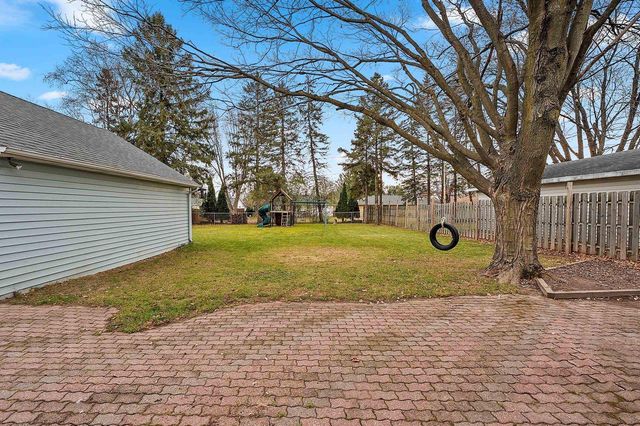 925 W LINDBERGH STREET, Appleton, WI 54914