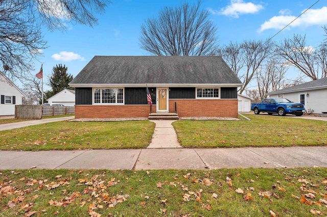 925 W LINDBERGH STREET, Appleton, WI 54914