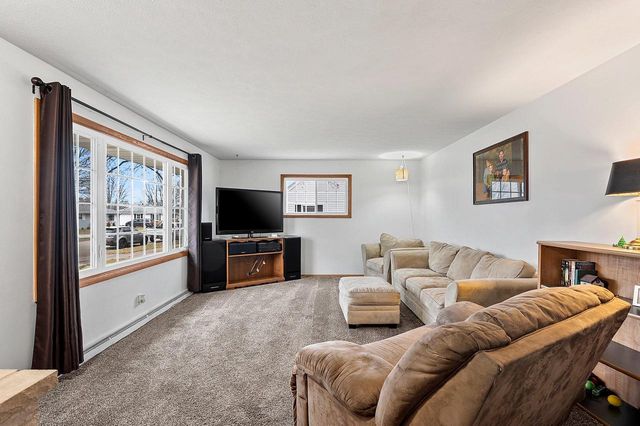 925 W LINDBERGH STREET, Appleton, WI 54914