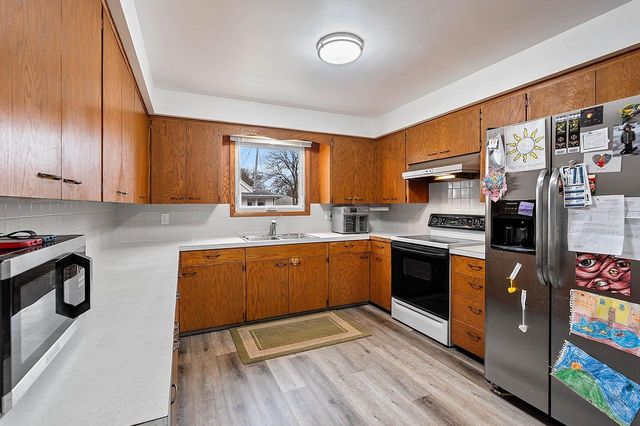 925 W LINDBERGH STREET, Appleton, WI 54914