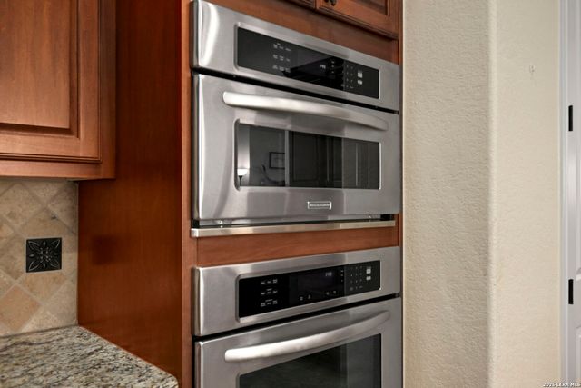 1011 Olivia View, San Antonio, TX 78260