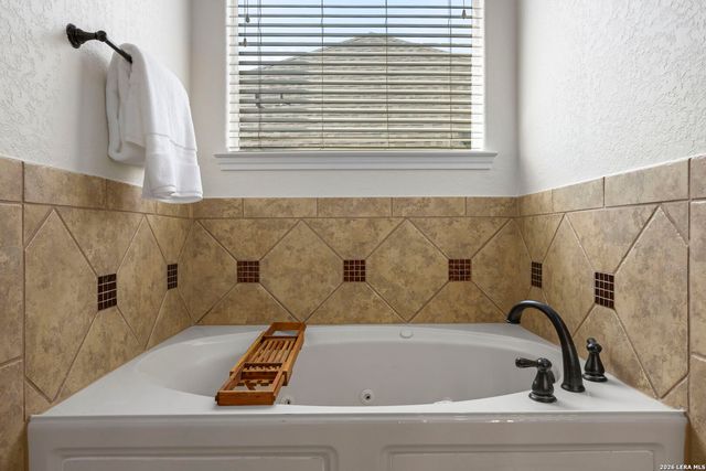 1011 Olivia View, San Antonio, TX 78260