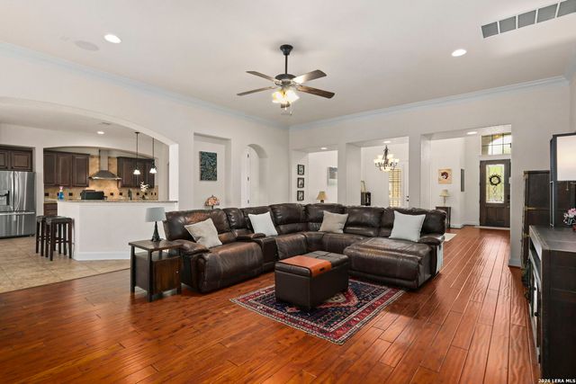 1011 Olivia View, San Antonio, TX 78260