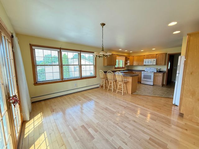 4 Lyman Avenue, Rutland City, VT 05701