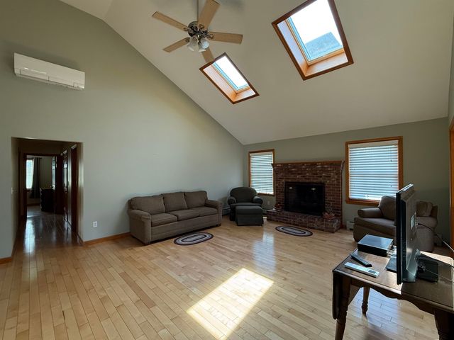 4 Lyman Avenue, Rutland City, VT 05701