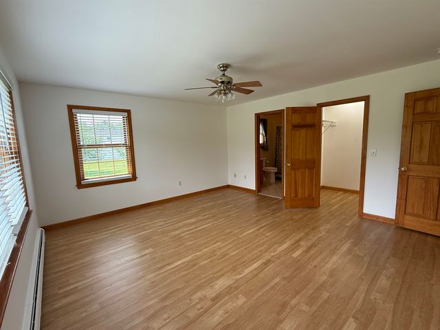 4 Lyman Avenue, Rutland City, VT 05701