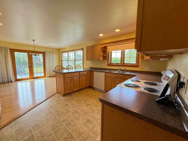 4 Lyman Avenue, Rutland City, VT 05701