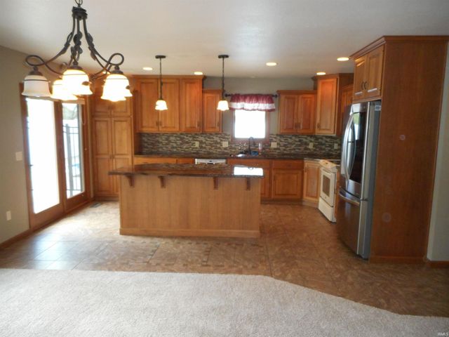 4780 Zelt Cove, New Haven, IN 46774