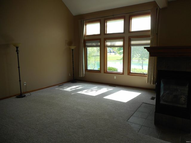 4780 Zelt Cove, New Haven, IN 46774