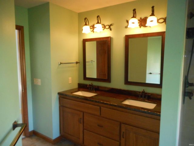 4780 Zelt Cove, New Haven, IN 46774