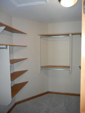 4780 Zelt Cove, New Haven, IN 46774