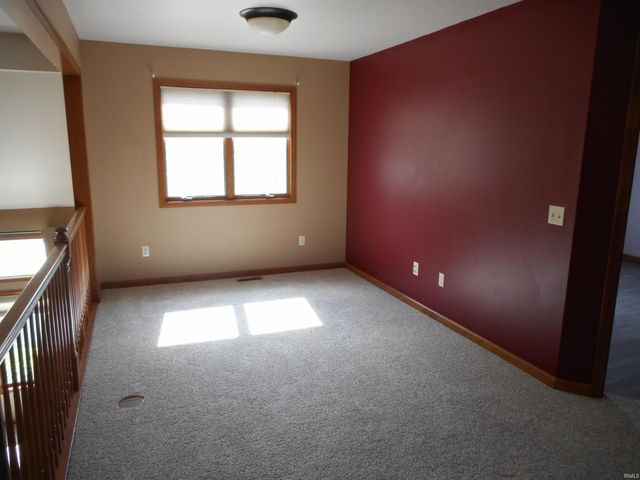 4780 Zelt Cove, New Haven, IN 46774