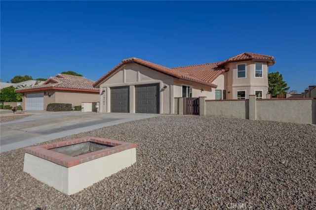 14702 Robin Lane, Helendale, CA 92342