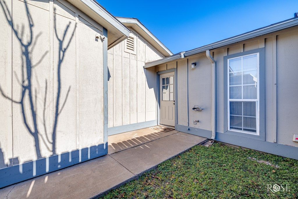 Image 30 of property listing at 911 Todd Lane, San Angelo, TX 76903