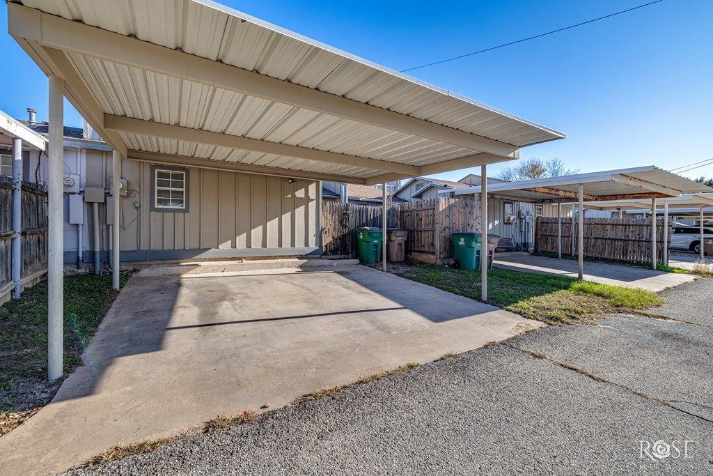 Image 31 of property listing at 911 Todd Lane, San Angelo, TX 76903