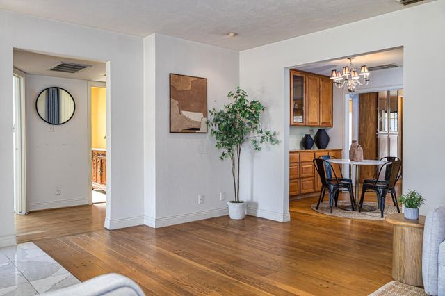 4700 Robertson Ave, Carmichael, CA 95608