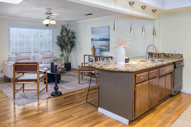 4700 Robertson Ave, Carmichael, CA 95608