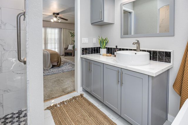 4700 Robertson Ave, Carmichael, CA 95608