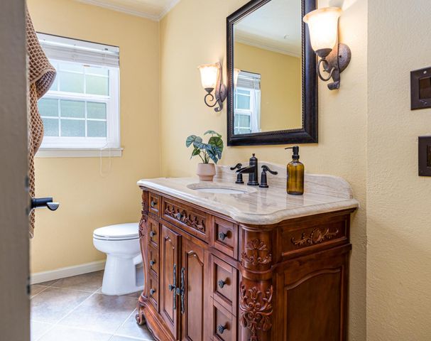 4700 Robertson Ave, Carmichael, CA 95608