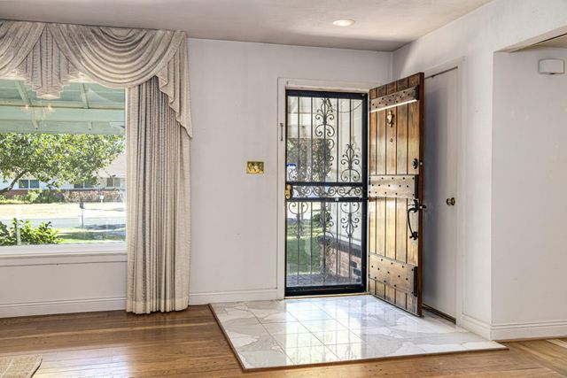 4700 Robertson Ave, Carmichael, CA 95608