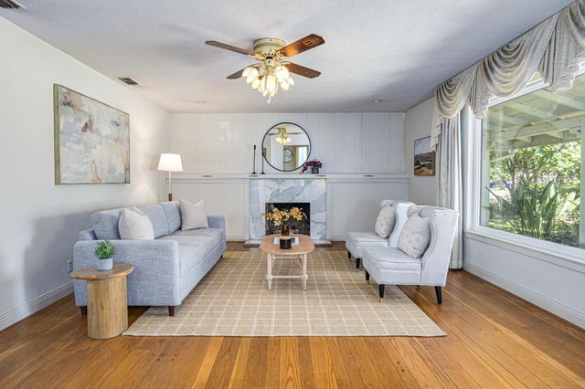 4700 Robertson Ave, Carmichael, CA 95608