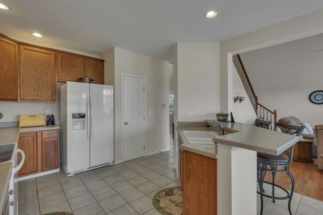 103 Trail East SW, Etna, OH 43062