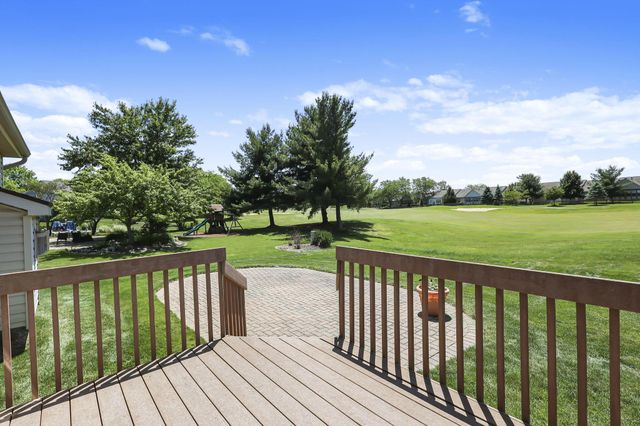 103 Trail East SW, Etna, OH 43062