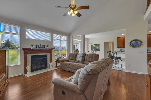 103 Trail East SW, Etna, OH 43062