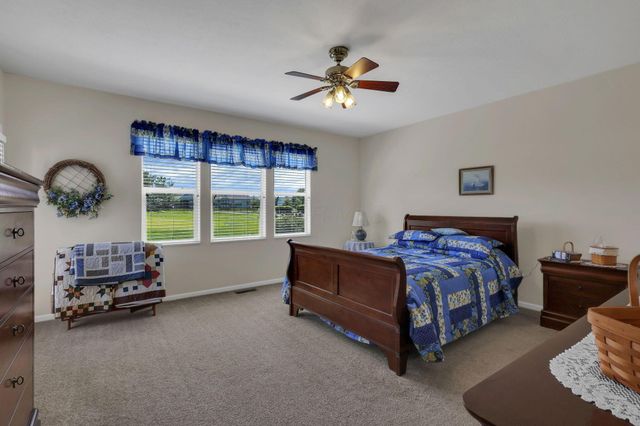 103 Trail East SW, Etna, OH 43062