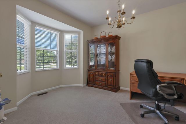 103 Trail East SW, Etna, OH 43062