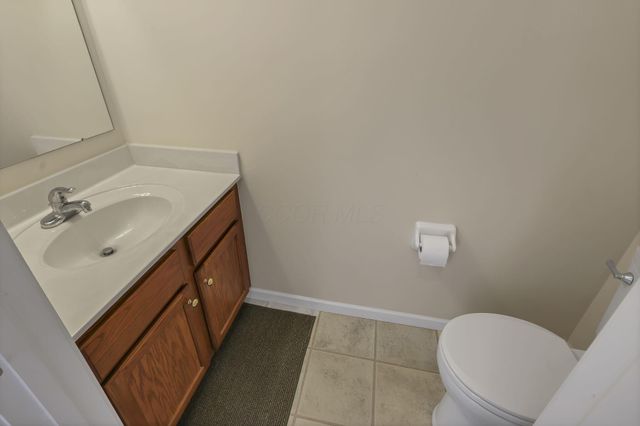 103 Trail East SW, Etna, OH 43062