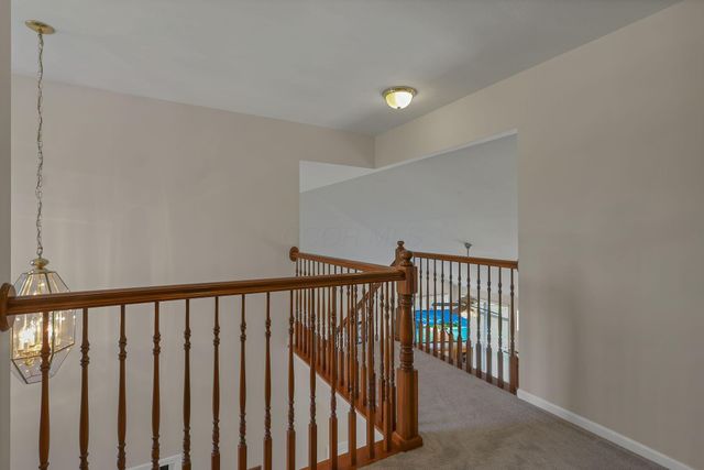 103 Trail East SW, Etna, OH 43062
