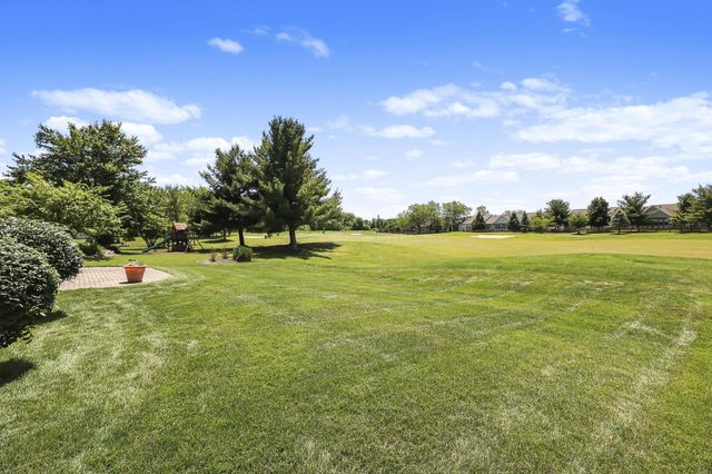 103 Trail East SW, Etna, OH 43062